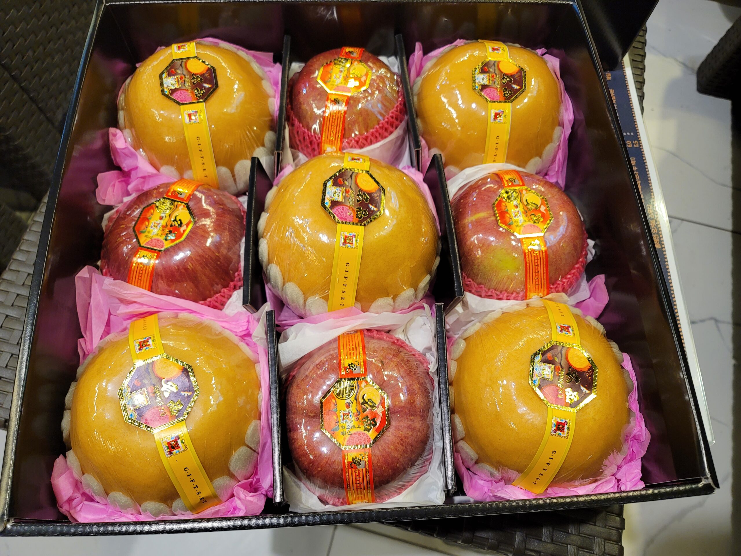 사과, 배로 이루어진 과일 선물 세트